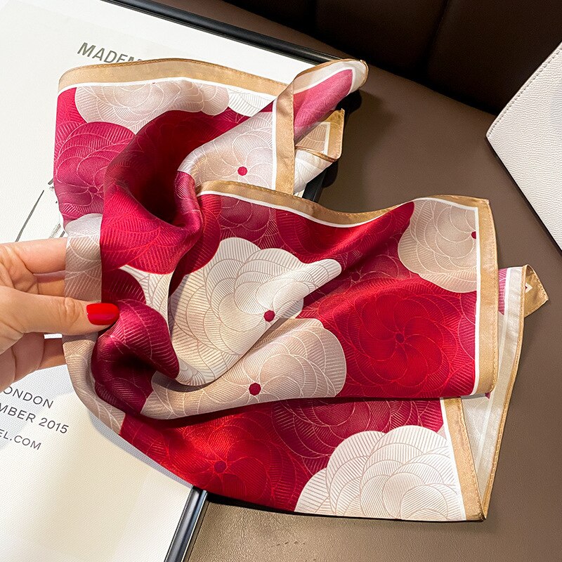 Foulard en soie "Rêve d’Ambassade"
