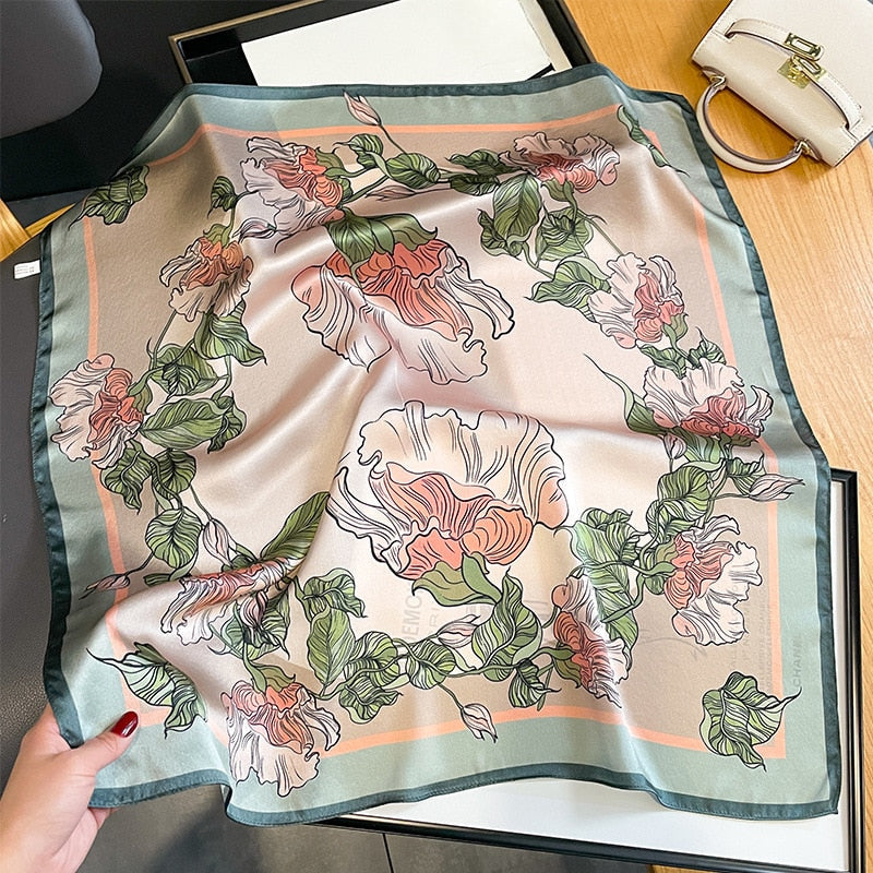 Foulard en soie "Rose du Marais"
