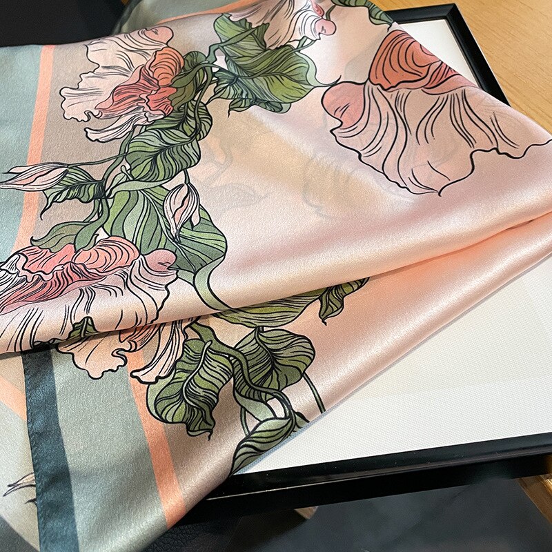 Foulard en soie "Rose du Marais"