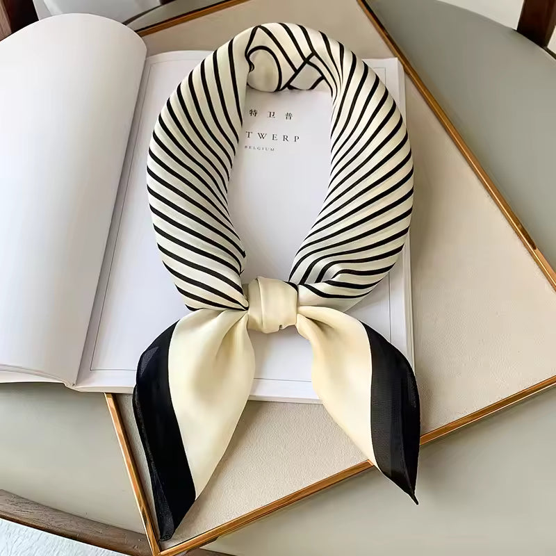 Foulard en soie "La Parisienne"