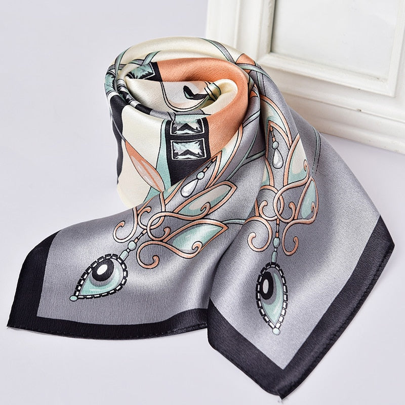 Foulard en soie "Parfum de Soirée"