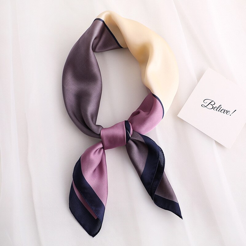 Foulard en soie "Rose Tuileries"