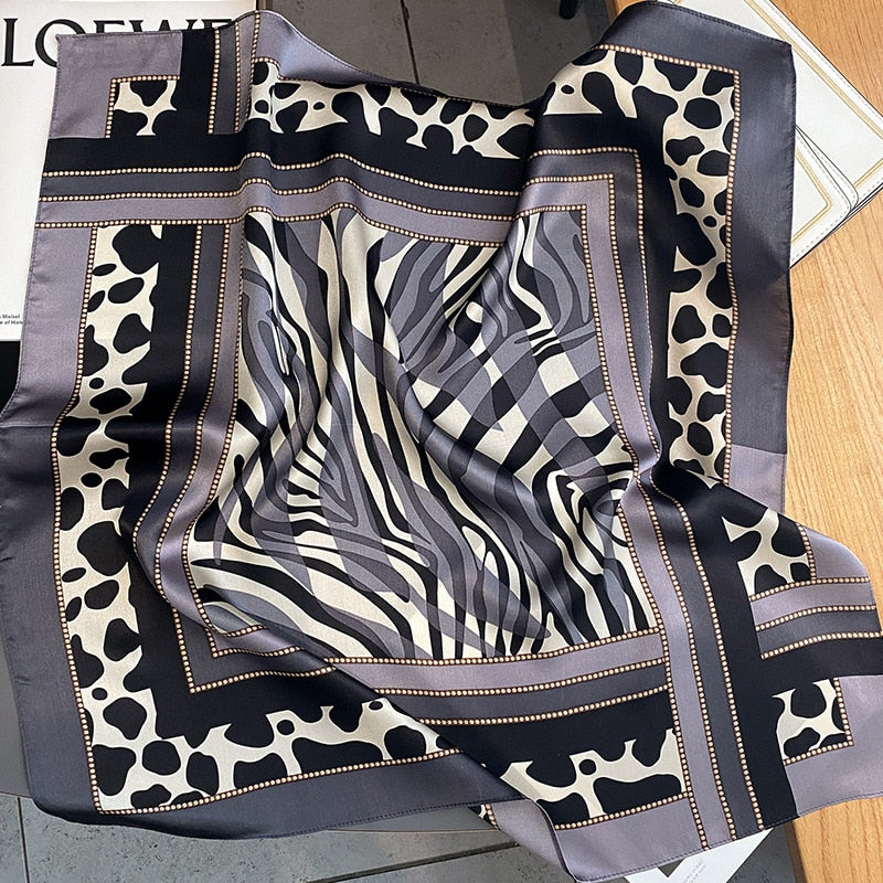 Foulard en soie "L’Impériale"