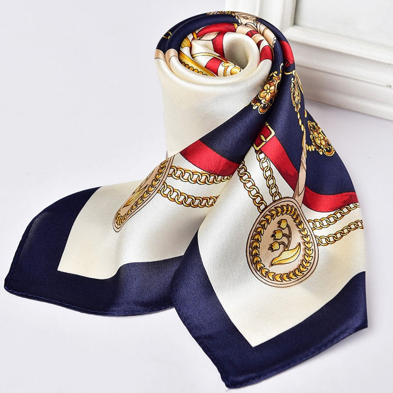 Foulard en soie "Chic Éternel"